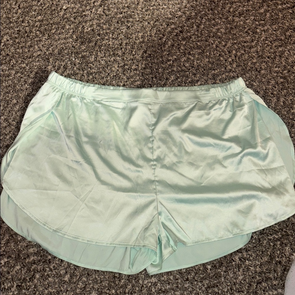 Cable & Gauge Satin Sleep Shorts